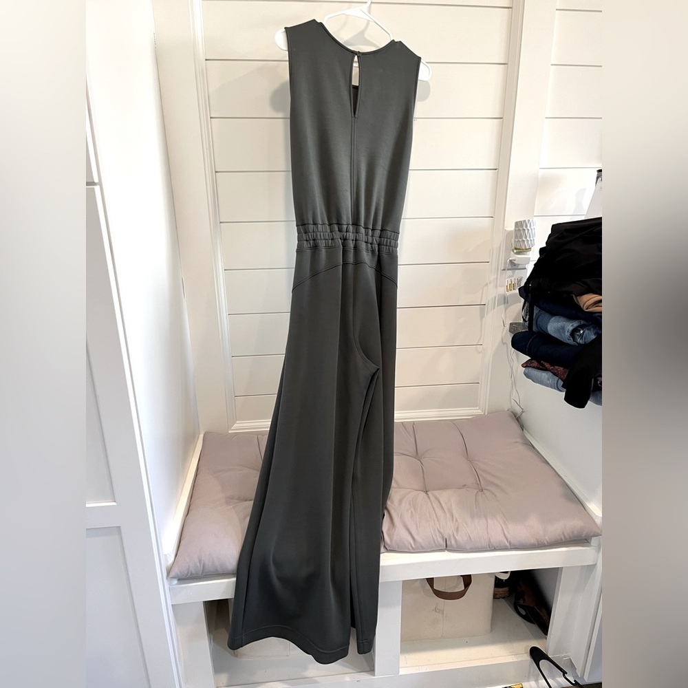 SPANX® AirEssentials
Sleeveless Jumpsuit